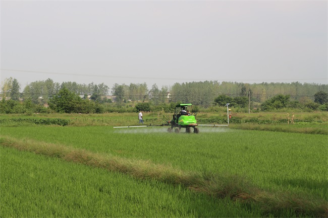 安徽春生农业科技特色产业——农机社会化服务